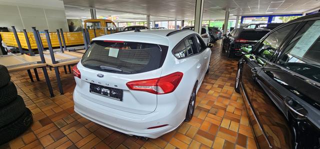 Ford Focus Turnier 1.5 EcoBlue Aut. ST-LINE Head Up Navi PPS 