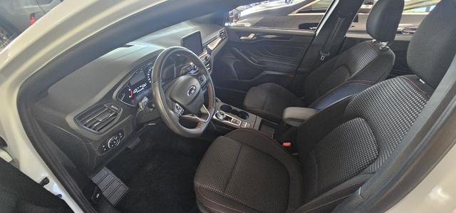 Ford Focus Turnier 1.5 EcoBlue Aut. ST-LINE Head Up Navi PPS 