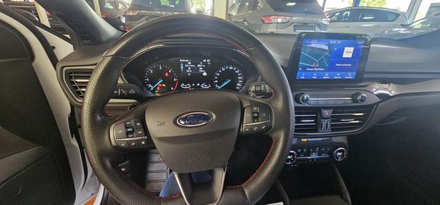 Ford Focus Turnier 1.5 EcoBlue Aut. ST-LINE Head Up Navi PPS 