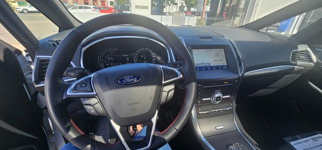 Ford S-MAX 2.0 EcoBlue Aut. ST-Line Led 7 Sitzer Navi 