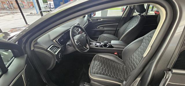 Ford Mondeo Turnier 2.0 EcoBlue Aut. VIGNALE AHK ACC Pano 