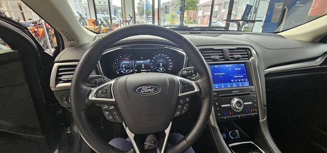 Ford Mondeo Turnier 2.0 EcoBlue Aut. VIGNALE AHK ACC Pano 