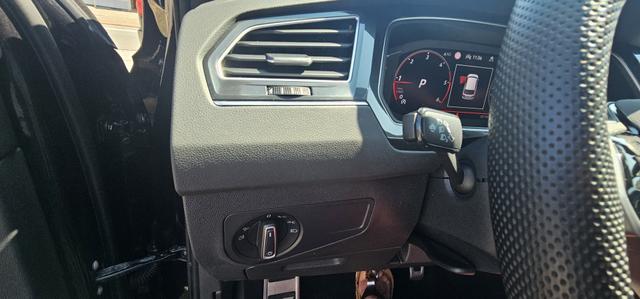 Volkswagen Tiguan 2.0 TDI 4MOTION DSG R-Line AHK Navi 