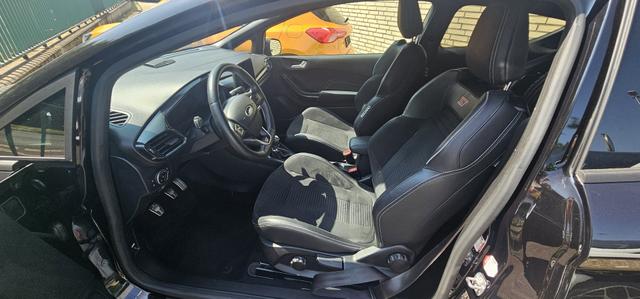 Ford Fiesta 1.5 EcoBoost S&S mit Leder-Exclusiv-Paket ST LED 