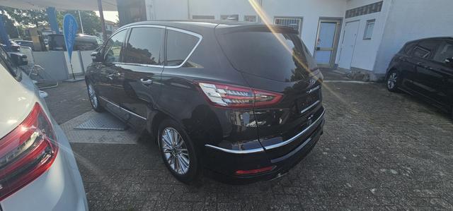 Ford S-MAX 2.0 EcoBlue Aut. VIGNALE Pano LED Navi 