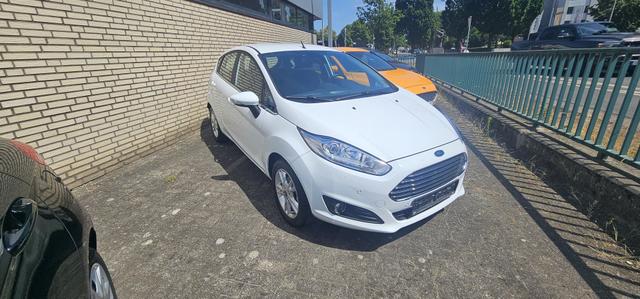 Ford Fiesta 5-Türer - 1.0 EcoBoost Aut. Titanium Navi Camera Sitzheizung