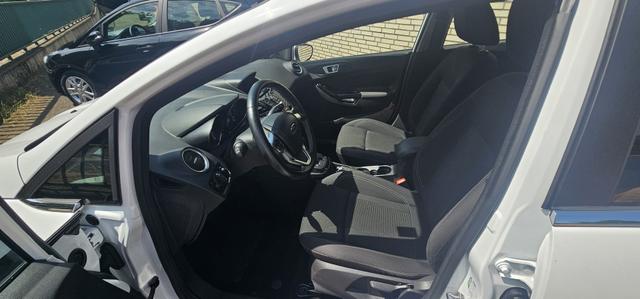 Ford Fiesta 5-Türer 1.0 EcoBoost Aut. Titanium Navi Camera Sitzheizung 