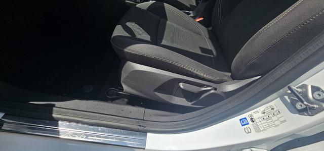 Ford Fiesta 5-Türer 1.0 EcoBoost Aut. Titanium Navi Camera Sitzheizung 