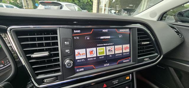 Seat Leon Sportstourer 2.0 TDI Start&Stop DSG FR ACC LED Camera 