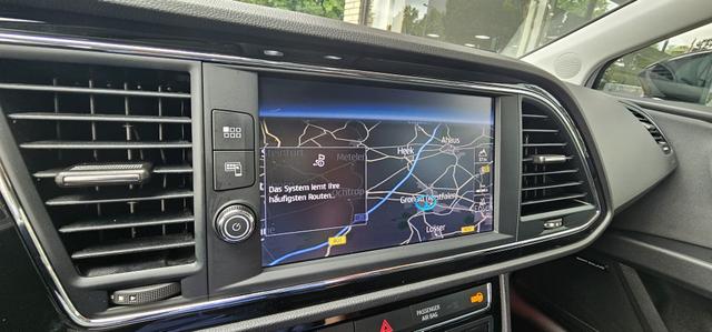 Seat Leon Sportstourer 2.0 TDI Start&Stop DSG FR ACC LED Camera 