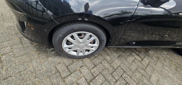 Ford Fiesta 5-Türer 1.0 EcoBoost COOL&CONNECT Camera Sitzheizung 