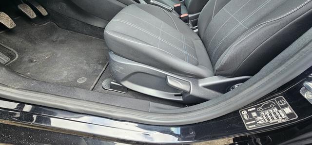 Ford Fiesta 5-Türer 1.0 EcoBoost COOL&CONNECT Camera Sitzheizung 