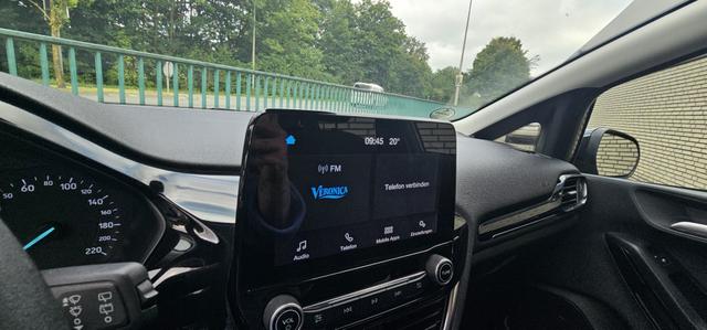 Ford Fiesta 5-Türer 1.0 EcoBoost COOL&CONNECT Camera Sitzheizung 