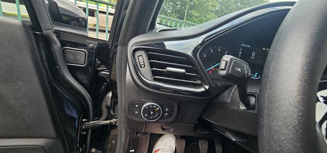 Ford Fiesta 5-Türer 1.0 EcoBoost COOL&CONNECT Camera Sitzheizung 