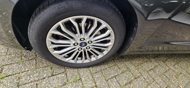 Ford Mondeo Turnier 2.0 EcoBlue Aut. Titanium LED ACC AHK 