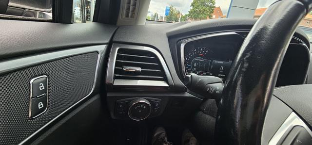Ford Mondeo Turnier 2.0 EcoBlue Aut. Titanium LED ACC AHK 