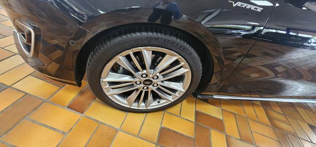 Ford Focus Turnier 1.5 EcoBlue Aut. VIGNALE AHK Navi Pano 