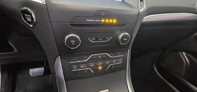 Ford S-MAX 2.0 EcoBlue Aut. TITANIUM Navi Pano Leder Camera 