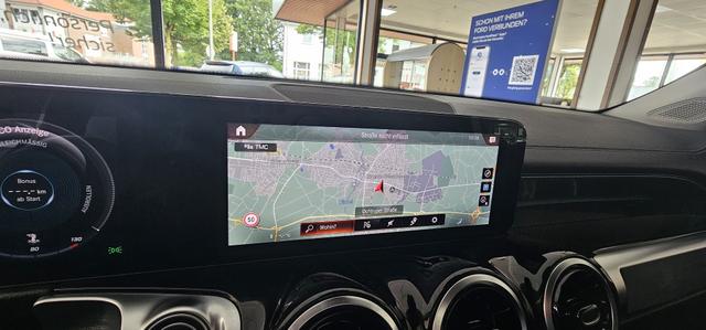Mercedes-Benz GLB 200 d 8G-DCT AMG Line LED Keyless ACC Leder Camera 
