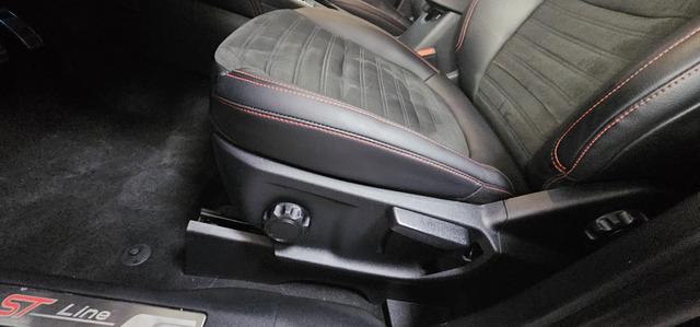 Ford Kuga 2.5 Duratec PHEV ST-LINE X Navi B&O Sitzheizung 