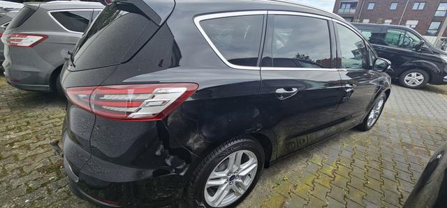 Ford S-MAX 2.0 Eco Boost Aut.Titanium Led Camera Twa 