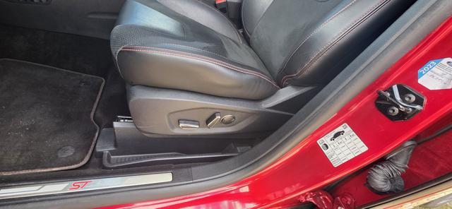 Ford S-MAX 2.0 EcoBlue ST-LINE Navi LED Camera Dab 