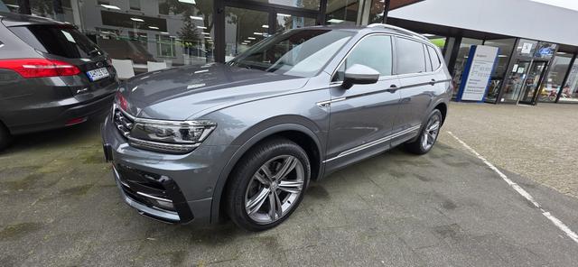 Volkswagen Tiguan Allspace - 2.0 TDI 4Motion DSG Highline Led R-Line Navi