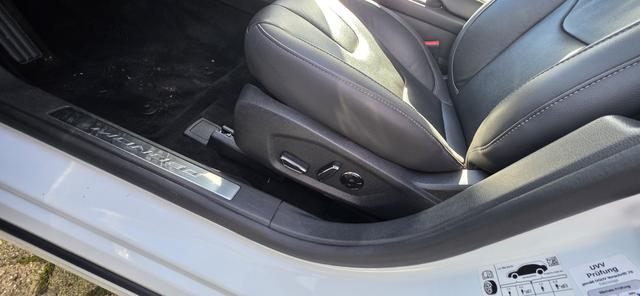 Ford Mondeo Turnier 2.0 EcoBlue Aut. Titanium AHK ACC Leder LED 