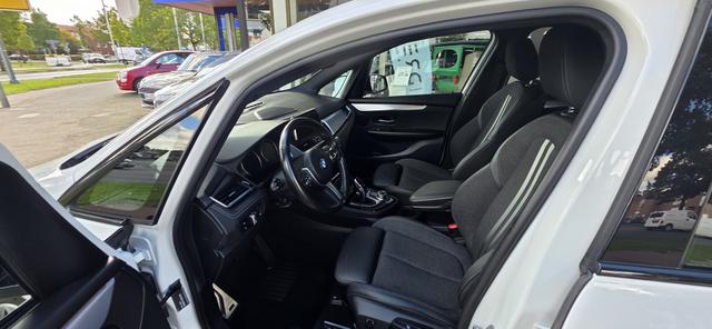 BMW 2er Active Tourer DIESEL Aut. M Sport ACC Navi Camera LED Spurhalteassistent 