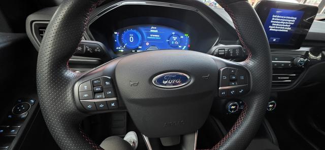 Ford Kuga 2.5 Duratec PHEV ST-LINE X AHK ACC Pano Led 