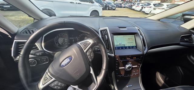 Ford S-MAX 2.0 EcoBlue Allrad Aut. VIGNALE 7 Sitzer ACC AHK 