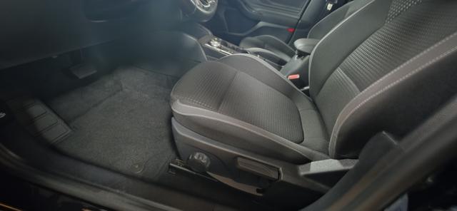 Ford Focus Turnier 1.5 EcoBlue Aut. COOL&CONNECT Navi Camera DAB 