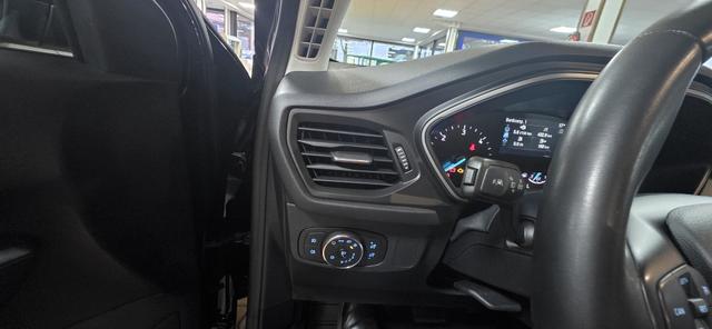 Ford Focus Turnier 1.5 EcoBlue Aut. COOL&CONNECT Navi Camera DAB 