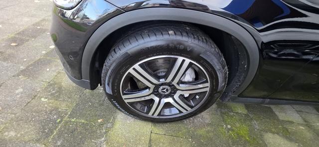 Mercedes-Benz GLC 220 d 4Matic 9G-TRONIC AHK Navi Pano Standheizung 