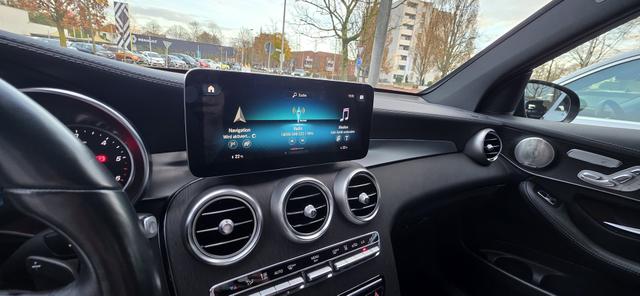 Mercedes-Benz GLC 220 d 4Matic 9G-TRONIC AHK Navi Pano Standheizung 