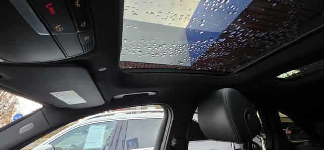 Mercedes-Benz GLC 220 d 4Matic 9G-TRONIC AHK Navi Pano Standheizung 