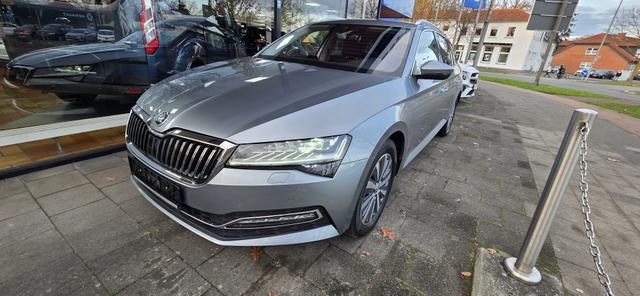 Skoda Superb Combi - 2.0 TDI DSG Premium Edition AHK ACC Canton Standheizung