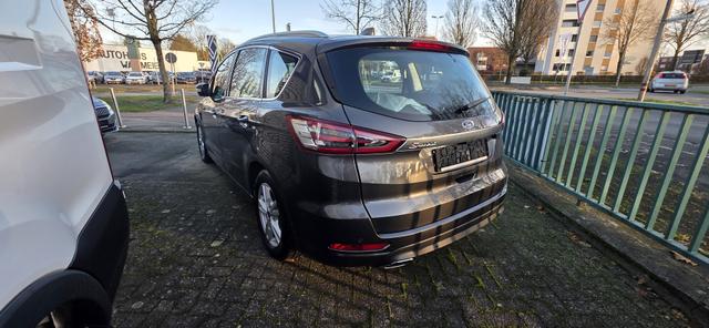 Ford S-MAX 2.0 EcoBlue Aut. TITANIUM 7 Sitzer AHK ACC LED 