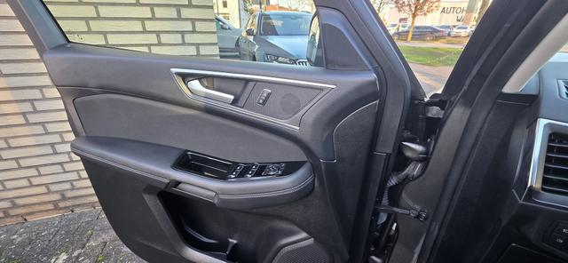 Ford S-MAX 2.0 EcoBlue Aut. TITANIUM 7 Sitzer AHK ACC LED 