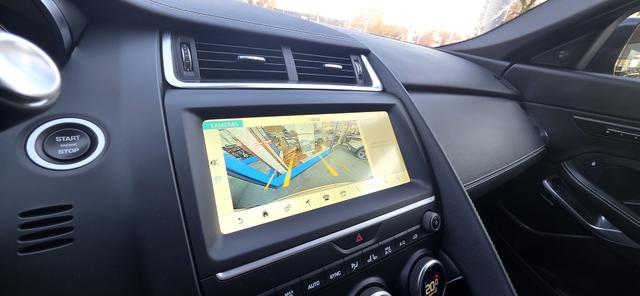 Jaguar E-Pace D180 AWD Aut. R-Dynamic SE Navi ACC TWA 