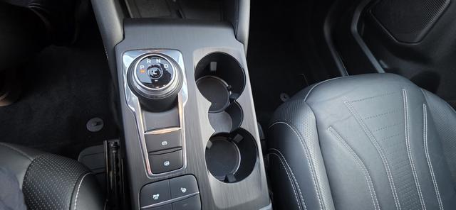 Ford Kuga 2.0 EcoBlue 4x4 Aut. VIGNALE ACC TWA Camera 