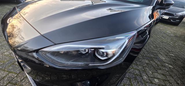 Ford Focus 1.5 EcoBlue Aut. ST-LINE X LED ACC TWA Sitzheizung 