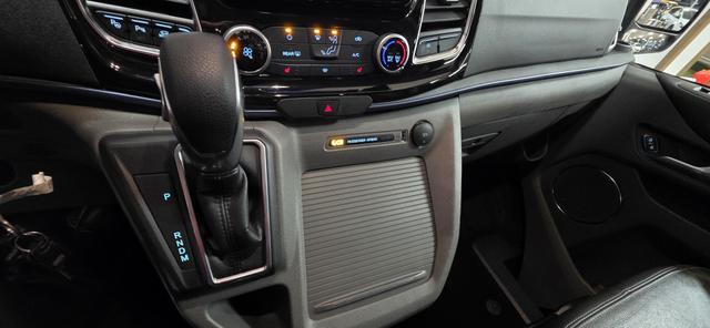 Ford Tourneo Custom 320 L1H1 VA Autm. Active AHK ACC Camera 