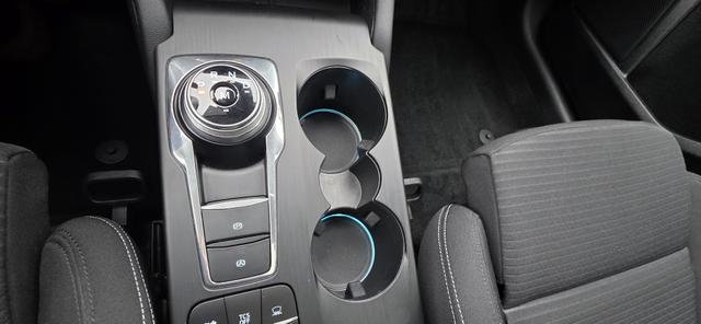 Ford Focus Turnier 2.0 EcoBlue Aut. TITANIUM Pano Camera Standheizung LED 