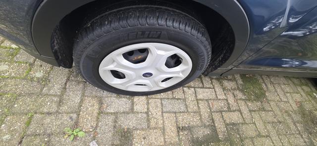 Ford Kuga 2.0 TDCi 4x4 Aut. Cool & Connect AHK Winter-Paket 