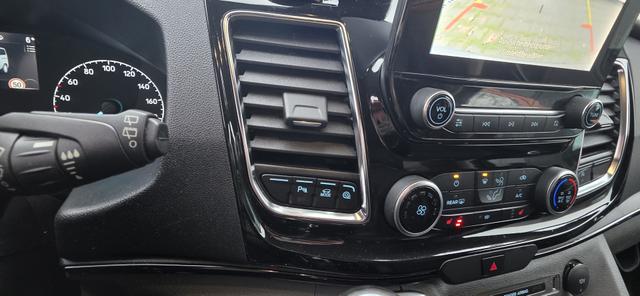 Ford Tourneo Custom 320 L1H1 VA MH Sport AHK Navi Camera Standheizung 
