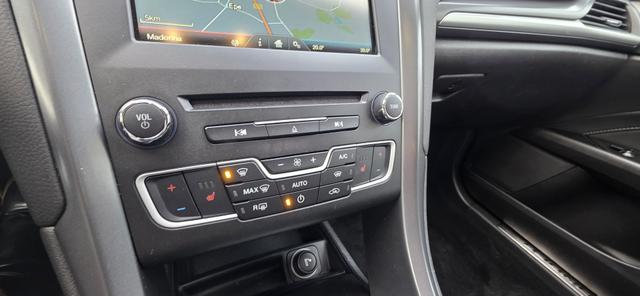 Ford Mondeo Turnier 2.0 TDCi Start-Stopp Titanium Navi Led Key-Free 