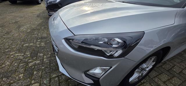 Ford Focus 2.0 EcoBlue Aut. TITANIUM AHK ACC 
