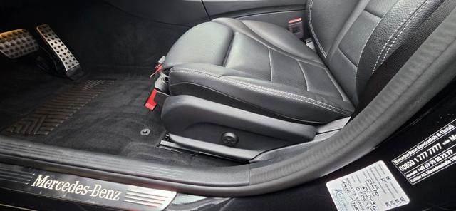 Mercedes-Benz C-Klasse T-Modell 220 d 4Matic T 9G-TRONIC AMG Line AHK LED 