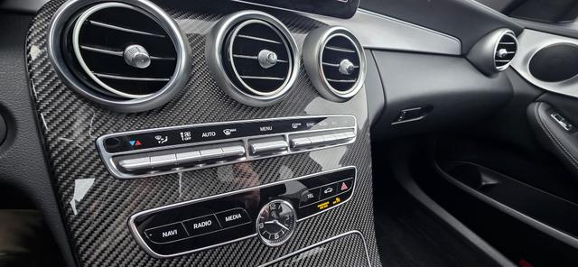 Mercedes-Benz C-Klasse T-Modell 220 d 4Matic T 9G-TRONIC AMG Line AHK LED 